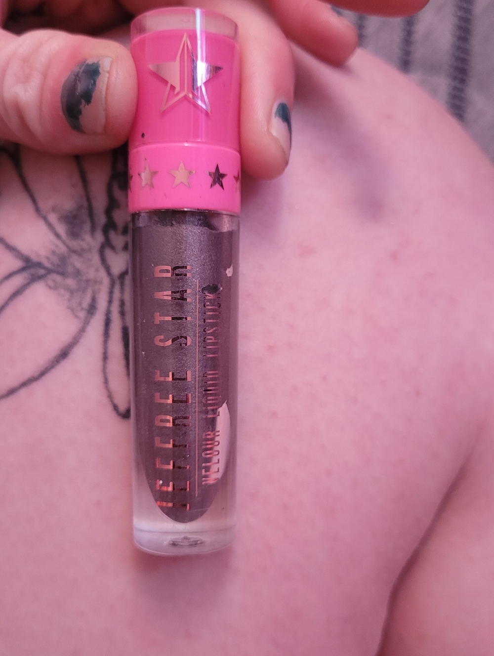 Jeffree Star -Velour Lip Color - "Restraints (Dusty Rose Pink)